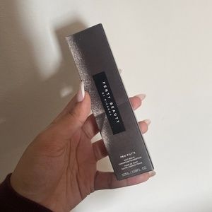 Fenty Beauty Pro Filt’r Soft Matte Liquid Foundation (335)